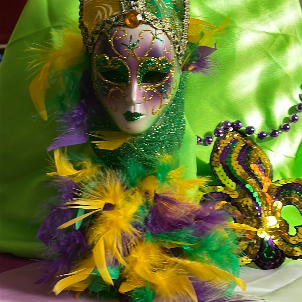 Mardi Gras HOLY GRAIL!